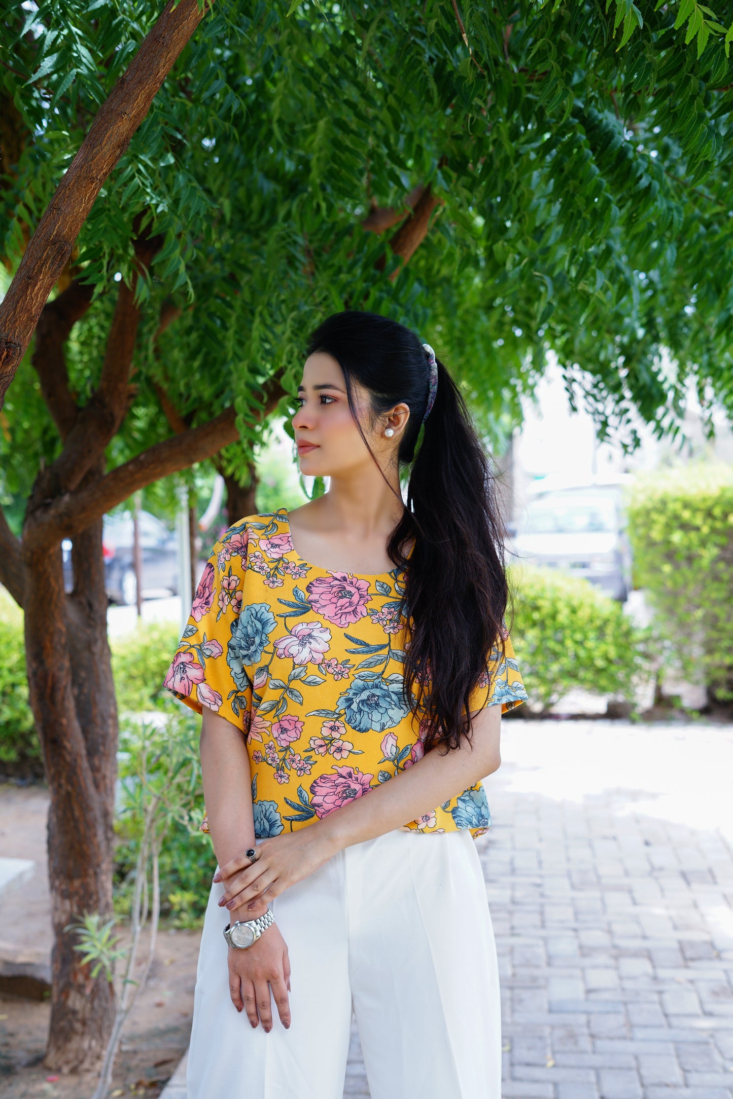 Yellow – Floral Printed Top with off-white high waist palazzo pant