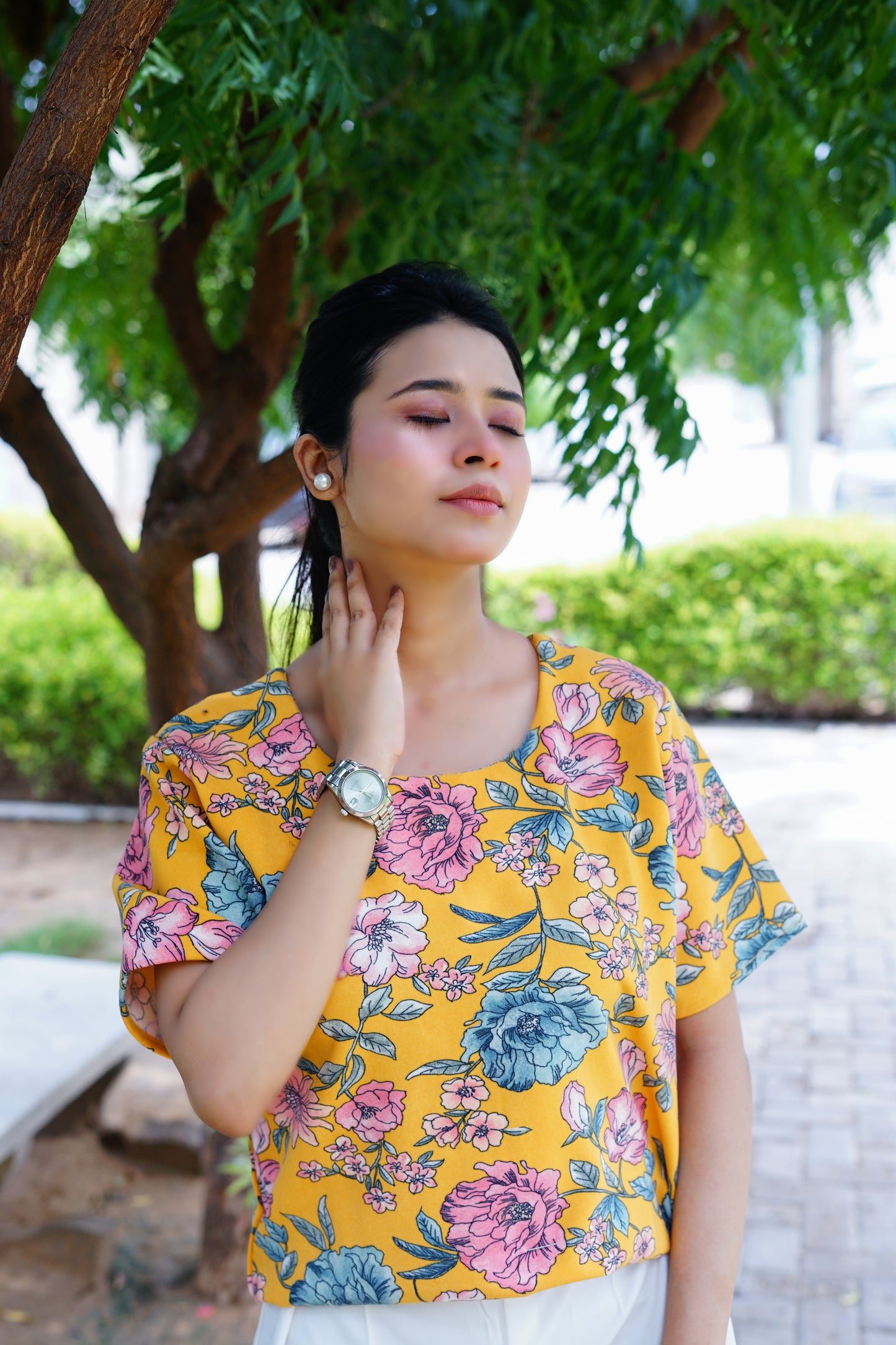 Yellow – Floral Printed Top with off-white high waist palazzo pant