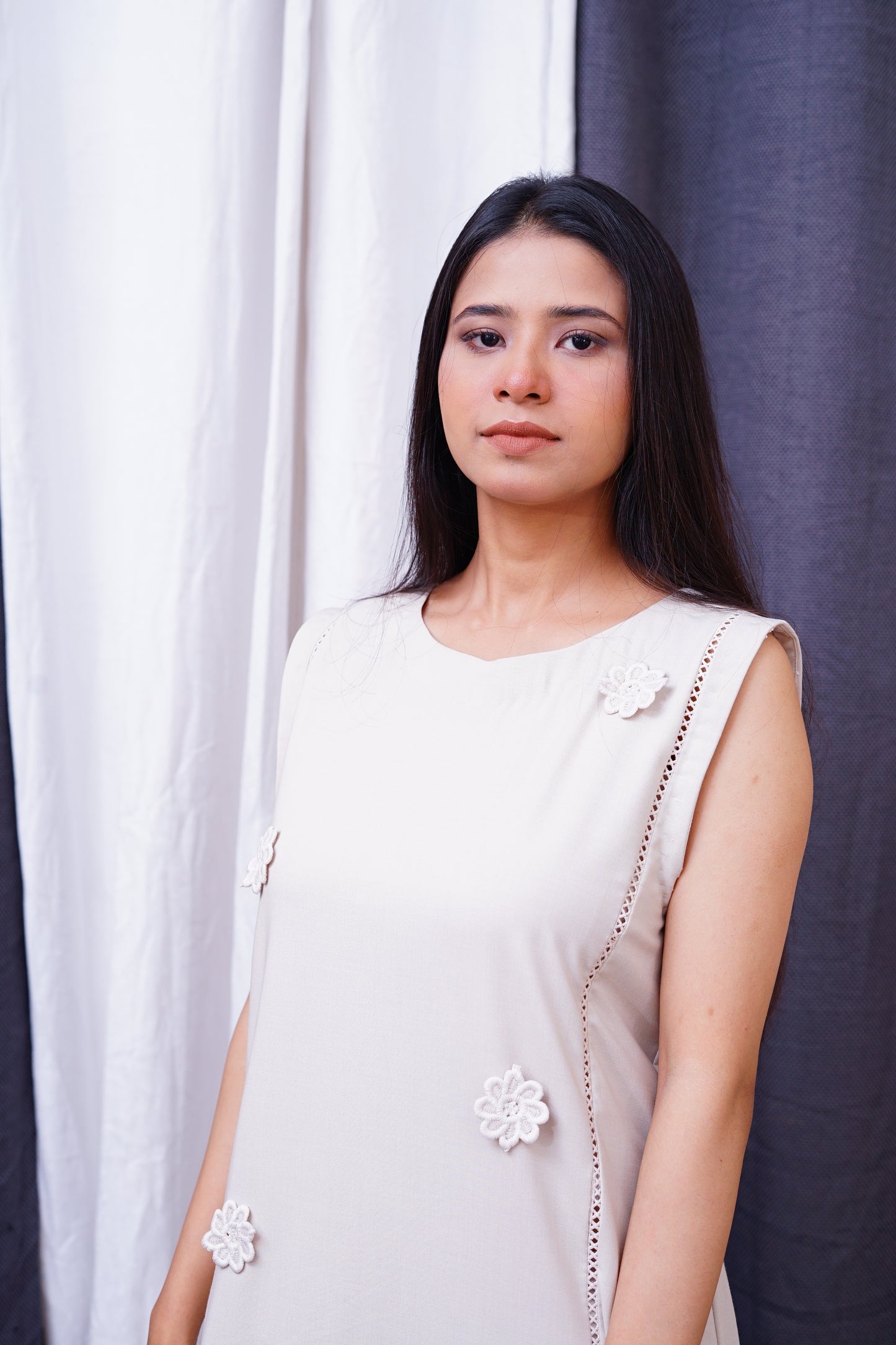 Platinum Grey- sleeves less Long Kameez with streght pajama.