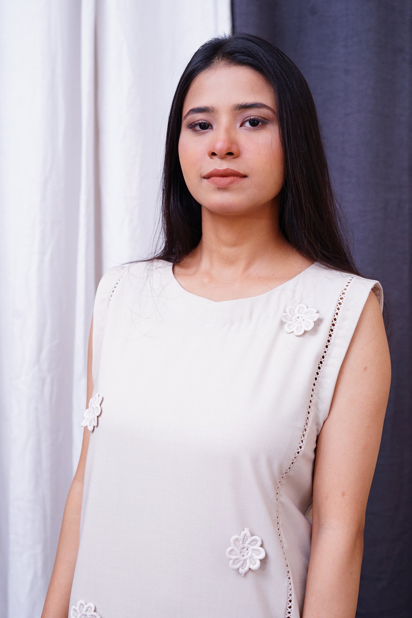 Platinum Grey- sleeves less Long Kameez with streght pajama.