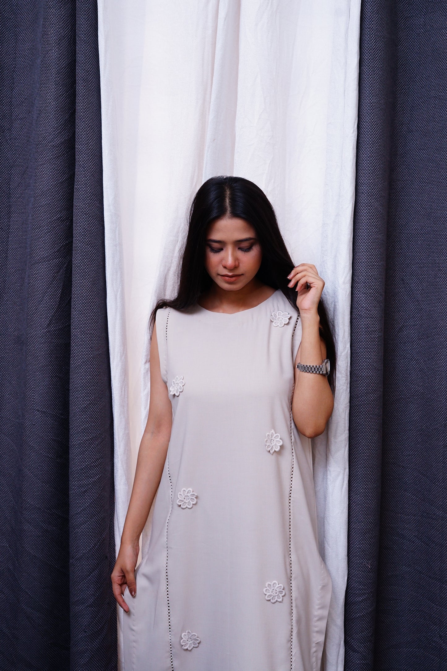 Platinum Grey- sleeves less Long Kameez with streght pajama.