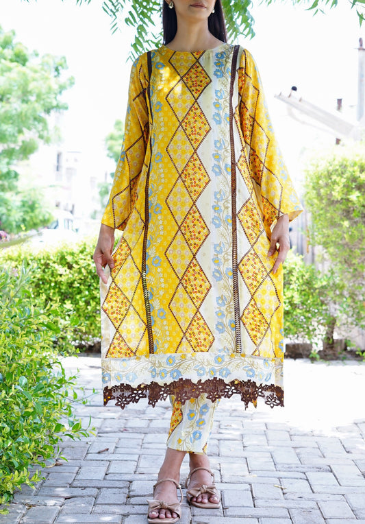 Yellow ochre – Printed long Straight shirt with trouser.